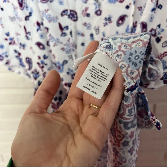 Talbots Red, White and Blue Paisley Short Sleeve Flowy Top, Women’s Size Large - Picture 5 of 7